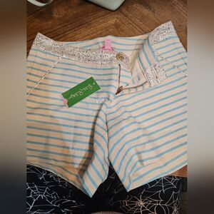 Lilly pulitzer Callahan shorts. Blue horizon Bayview stripes. Size 2